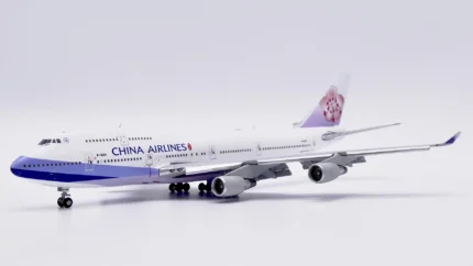 ماکت هواپیما بوئینک 747 چینا ایرلاینز مقیاس 1:400 ساخت شرکت جی سی وینگز
