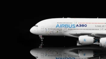 ماکت هواپیما ایرباس 380 کارخانه