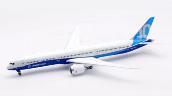 ماکت هواپیما بوئینگ 787 رنگامیزی کارخانه