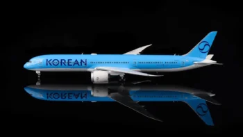 ماکت هواپیما بوئینگ 787 کارخانه