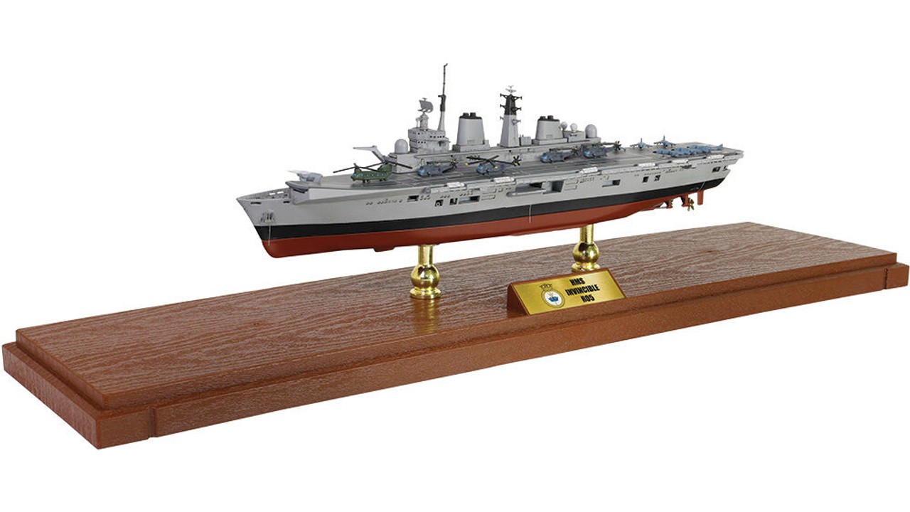 Forces Of Valor 1700 British HMS Invincible Aircraft Carrier MP953001A (5) ماکت ناو هواپیمابر اینوینسیبل نیروی دریایی بریتانیا